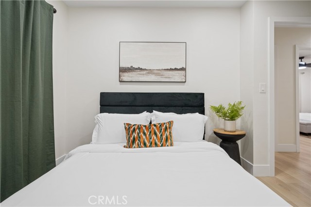 Image 21 of 35 For 1541 Wellington Avenue