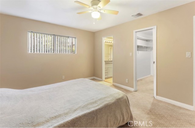 Detail Gallery Image 10 of 16 For 6340 Peach Ave, Van Nuys,  CA 91411 - 4 Beds | 2 Baths