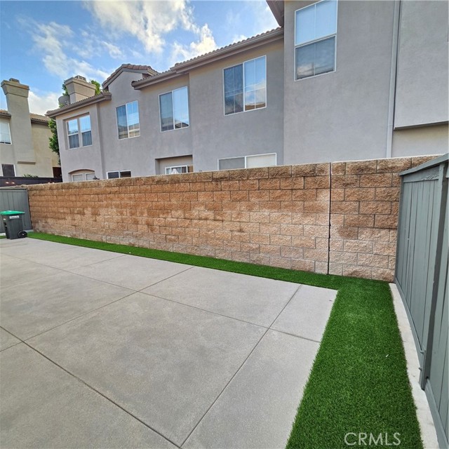 Detail Gallery Image 4 of 10 For 37 Wellington, Aliso Viejo,  CA 92656 - 3 Beds | 2/1 Baths