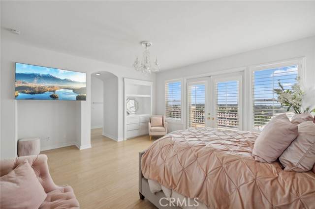 15 Renata, Newport Coast CA: https://media.crmls.org/medias/3a8c0cb5-1ff1-49ff-8a98-43ace60334d1.jpg