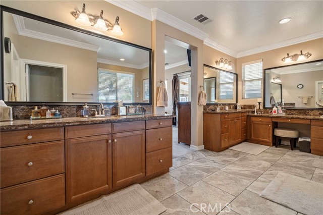 Detail Gallery Image 40 of 68 For 41713 Doverwood Ct, Lancaster,  CA 93536 - 5 Beds | 3/1 Baths