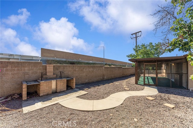 Detail Gallery Image 25 of 37 For 27875 Rainbow Ln, Highland,  CA 92346 - 3 Beds | 2 Baths