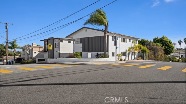 1400 15th Street, Manhattan Beach, California 90266, ,Residential Income,For Sale,15th,PW25034625