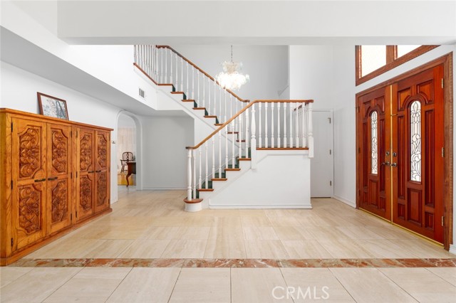 40 Club View Lane, Rolling Hills Estates, California 90274, 5 Bedrooms Bedrooms, ,3 BathroomsBathrooms,Residential,Sold,Club View,PW22062532