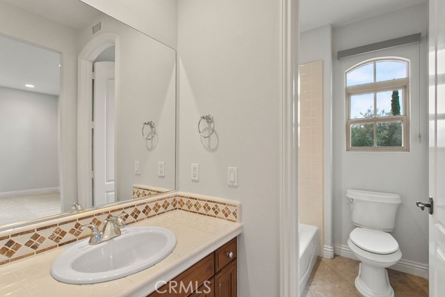 Detail Gallery Image 22 of 53 For 31 Triple Leaf, Irvine,  CA 92620 - 5 Beds | 5/1 Baths