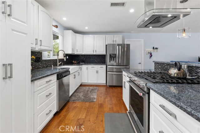 142 Hope Street, Ramona CA: https://media.crmls.org/medias/3a8e562f-6cd8-4a82-b939-91f79cfc5009.jpg