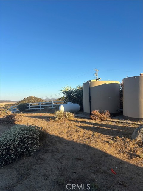 54648 Glasgow Road, Anza CA: https://media.crmls.org/medias/3a8e6e2b-e96a-4800-b20a-2dd6fa102c84.jpg
