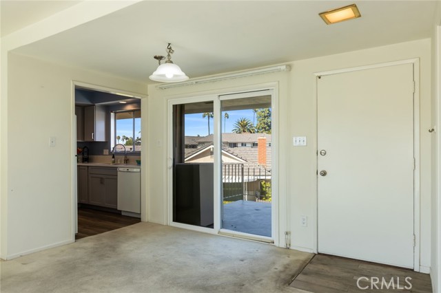 23026 Nadine Circle, Torrance CA: https://media.crmls.org/medias/3a900ebe-be2a-42cd-b0ca-d750c9a177b1.jpg