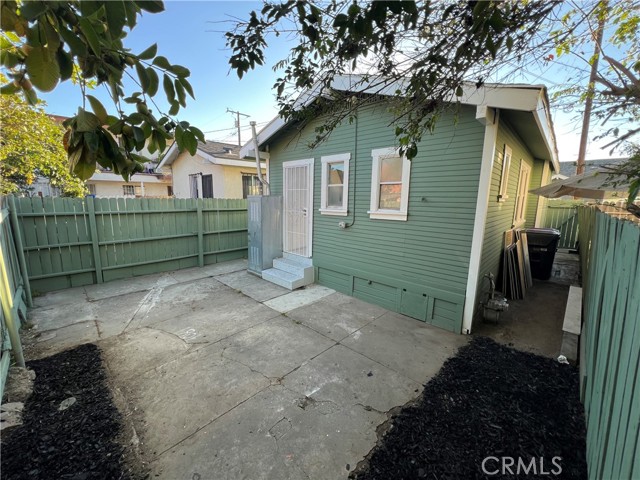 Detail Gallery Image 12 of 12 For 1084 N Almond Ct, Long Beach,  CA 90813 - 1 Beds | 1 Baths