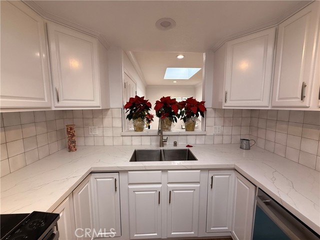 Detail Gallery Image 16 of 39 For 1921 Saint John Rd 35c,  Seal Beach,  CA 90740 - 2 Beds | 2/1 Baths