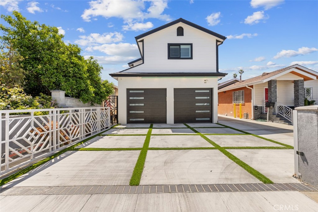 1/2 W 36th Street #B