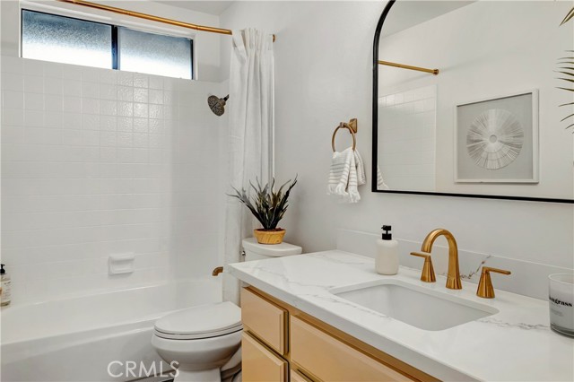 Detail Gallery Image 22 of 39 For 1101 Cabrillo Park Dr, Santa Ana,  CA 92701 - 2 Beds | 2 Baths