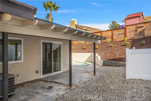 304 N Dearborn, Redlands CA: https://media.crmls.org/medias/3a91e4b1-29e2-4079-8bdc-9055e09ca5bc.jpg