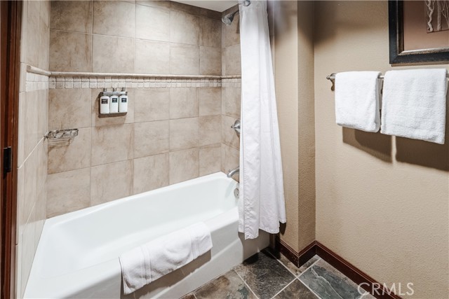 Detail Gallery Image 6 of 37 For 400 Resort Rd #834/836,  Unincorporated,  CA 96146 - 3 Beds | 3/1 Baths