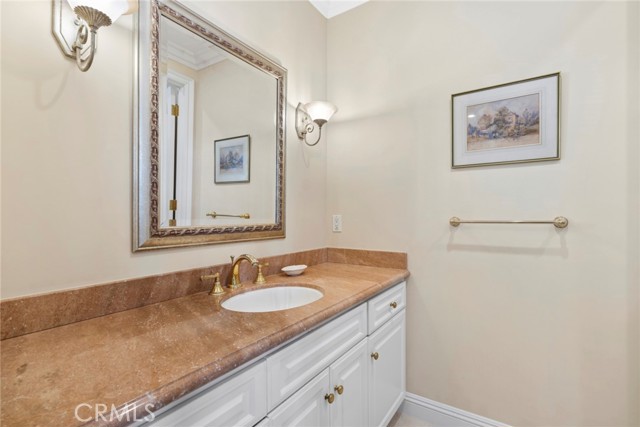 Detail Gallery Image 25 of 48 For 521 via Lido Nord, Newport Beach,  CA 92663 - 5 Beds | 4/2 Baths