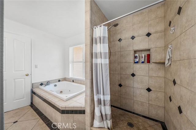 Detail Gallery Image 33 of 56 For 2920 Meadow Creek Rd, Clearlake Oaks,  CA 95423 - 3 Beds | 2/1 Baths