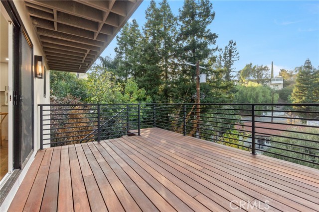 Detail Gallery Image 52 of 64 For 5166 Marmol Dr, Woodland Hills,  CA 91364 - 3 Beds | 3 Baths