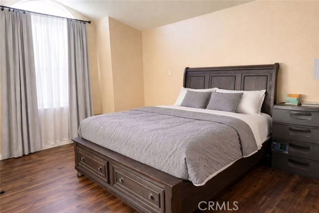 Detail Gallery Image 6 of 10 For 17094 Cambria, Fontana,  CA 92336 - 4 Beds | 2/1 Baths