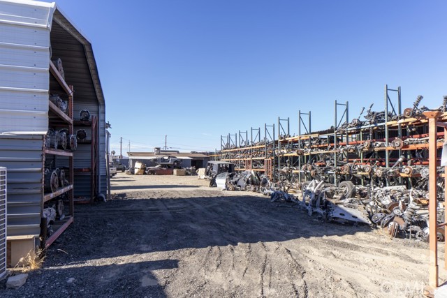 42052 3rd Street, Lancaster, California 93535, ,Commercial Lease,For Rent,42052 3rd Street,CRBB24251746