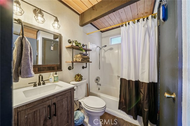 Detail Gallery Image 18 of 29 For 42683 Falcon Ave, Big Bear Lake,  CA 92315 - 2 Beds | 1 Baths