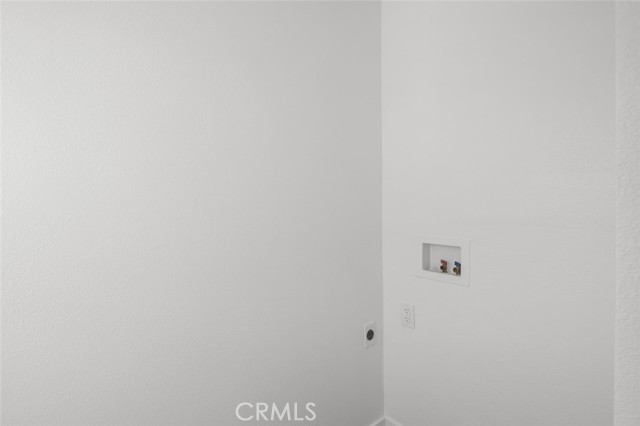 817 S Westchester Drive, Anaheim CA: https://media.crmls.org/medias/3a971db0-ec43-439a-9857-d1460ecd53ac.jpg