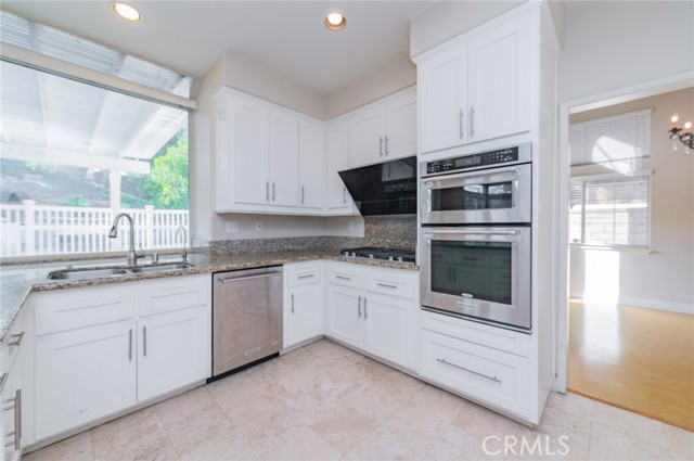 Detail Gallery Image 21 of 51 For 13762 Evening Terrace, Chino Hills,  CA 91709 - 4 Beds | 3 Baths