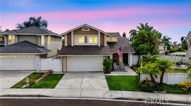 Detail Gallery Image 2 of 44 For 31972 Lazy Glen, Rancho Santa Margarita,  CA 92679 - 3 Beds | 2/1 Baths