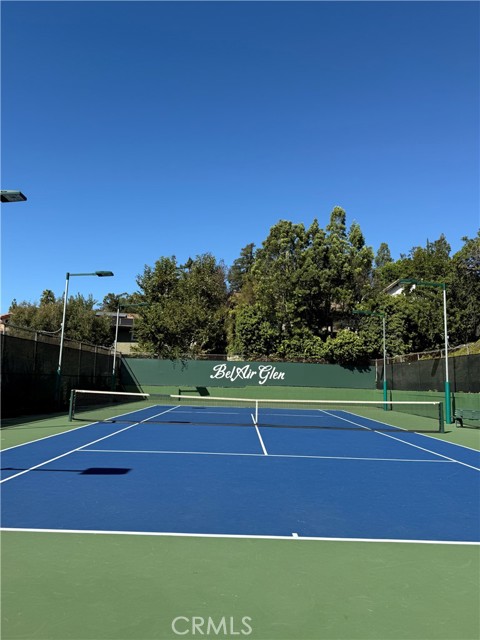 2790 Woodwardia Drive, Los Angeles CA: https://media.crmls.org/medias/3a989b15-53d5-4696-9320-7557b63141eb.jpg