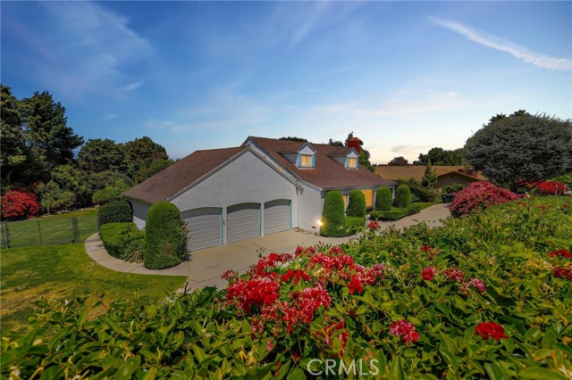 17 Hidden Valley Road, Rolling Hills Estates, California 90274, 4 Bedrooms Bedrooms, ,3 BathroomsBathrooms,Residential,Sold,Hidden Valley,SB22124743