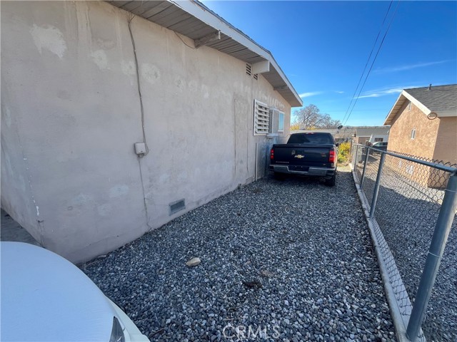 Detail Gallery Image 5 of 10 For 19102 4th, Oro Grande,  CA 92368 - 5 Beds | 3 Baths