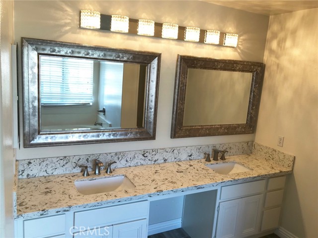 Detail Gallery Image 7 of 8 For 15 Brookhollow, Irvine,  CA 92602 - 3 Beds | 2/1 Baths