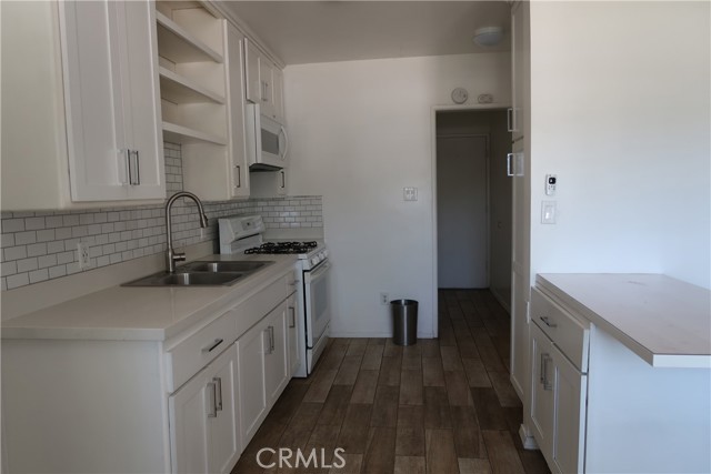 4275 Martin Luther King Jr, Lynwood CA: https://media.crmls.org/medias/3a9a40b3-d578-4c97-9caf-535b0e0b7664.jpg