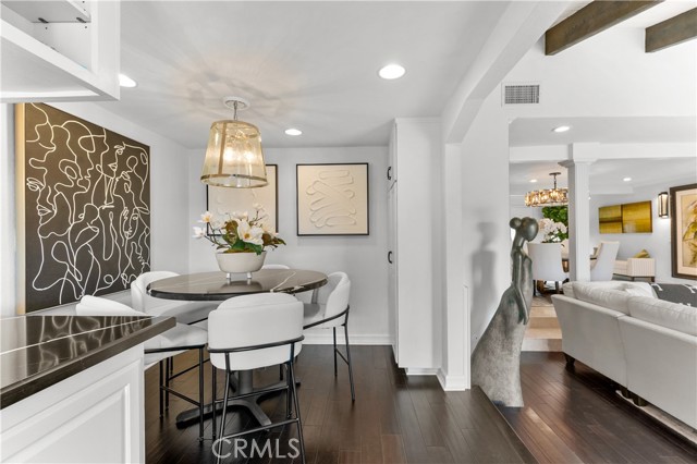 Detail Gallery Image 8 of 29 For 4420 Park Jazmin, Calabasas,  CA 91302 - 3 Beds | 3 Baths