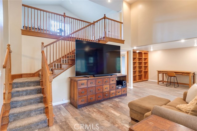 Image 44 of 66 For 39065 Oak Glen Road