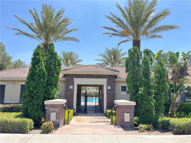 5384 Palestrina Way, Fontana CA: https://media.crmls.org/medias/3a9ae04f-9236-426d-a264-1540e988be3f.jpg