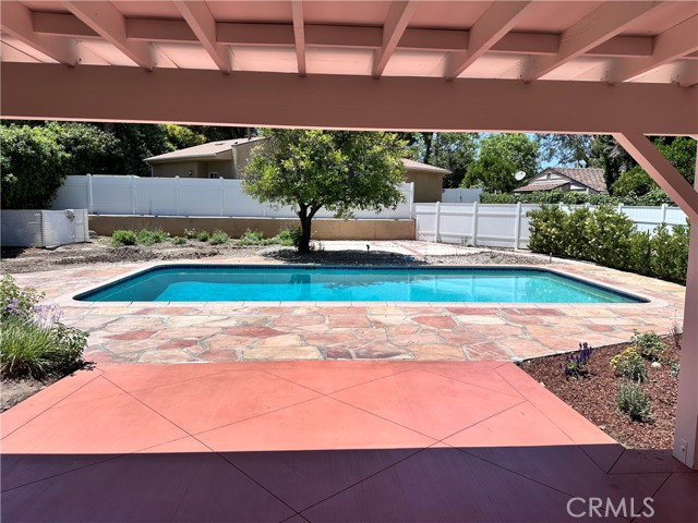 5369 Topeka Drive, Tarzana CA: https://media.crmls.org/medias/3a9be3ba-32fe-4817-a8f3-2c2e4e108ce8.jpg