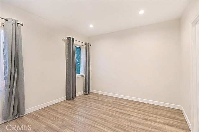 Detail Gallery Image 33 of 42 For 15439 Hart St, Van Nuys,  CA 91406 - – Beds | – Baths