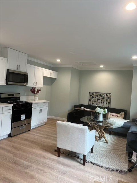 5524 1/2 Spokane, Los Angeles CA: https://media.crmls.org/medias/3a9d1039-aa8d-4f71-8b4e-be945e8c423d.jpg