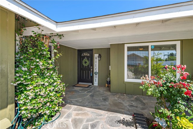 Detail Gallery Image 9 of 26 For 23076 Dune Mear Rd, Lake Forest,  CA 92630 - 4 Beds | 2 Baths