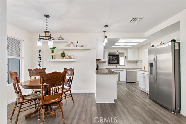 Detail Gallery Image 25 of 57 For 22751 Running Rabbit Ct, Canyon Lake,  CA 92587 - 3 Beds | 2 Baths