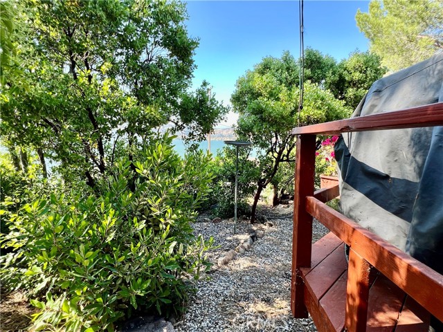 10431 Edgewater Drive, Kelseyville CA: https://media.crmls.org/medias/3aa02e30-eb92-4ba9-baac-1b5fbcc4a7bd.jpg