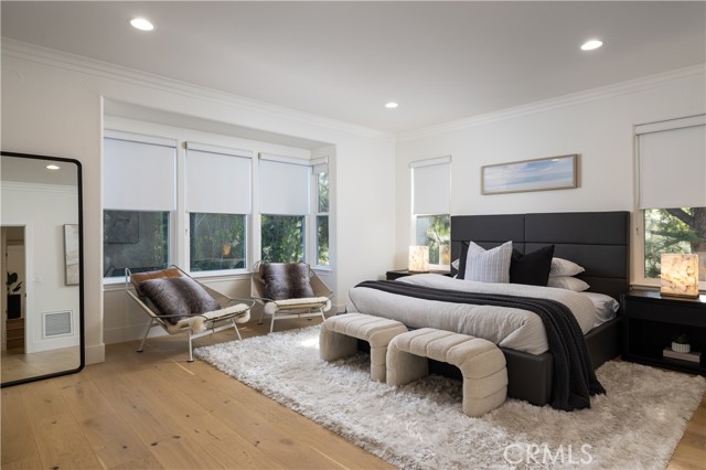 Detail Gallery Image 8 of 28 For 34 Montgomery, Newport Beach,  CA 92660 - 5 Beds | 4/1 Baths