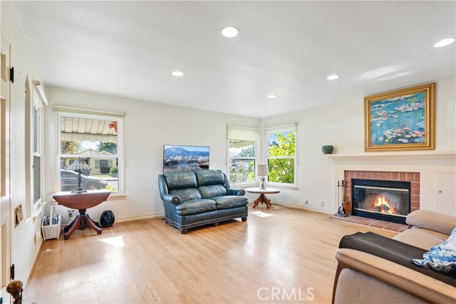 Detail Gallery Image 17 of 27 For 569 Kensington Dr, Fillmore,  CA 93015 - 2 Beds | 1 Baths