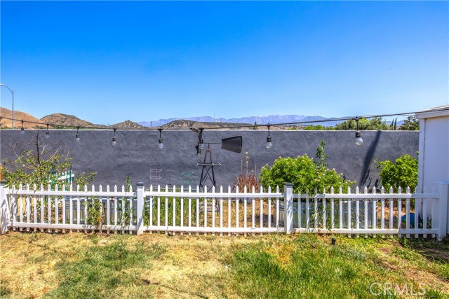 776 N 17th Street, Banning CA: https://media.crmls.org/medias/3aa11d3a-326c-4b20-9280-1b8ee0ef4463.jpg