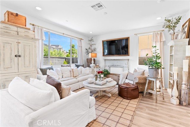 Detail Gallery Image 15 of 75 For 962 Longhorn Way, Rancho Mission Viejo,  CA 92694 - 3 Beds | 2/1 Baths