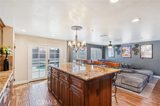 6691 Lindbergh Avenue, Fontana CA: https://media.crmls.org/medias/3aa2b2c6-c810-4944-88b4-2bb27b47efc5.jpg