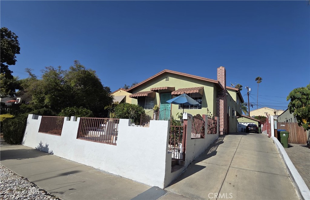 3241 Madera Avenue