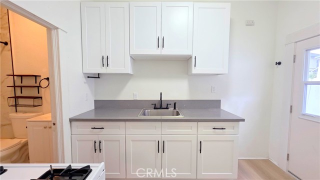 Detail Gallery Image 9 of 16 For 167 N 4th Ave, Upland,  CA 91786 - 1 Beds | 1 Baths