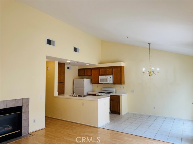 Detail Gallery Image 8 of 26 For 25619 Prospect Ave, Loma Linda,  CA 92354 - 3 Beds | 3 Baths