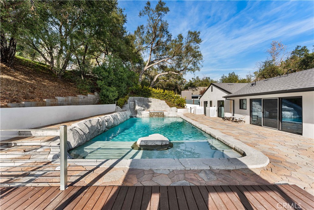 2911 E Chevy Chase DriveGlendale img 39